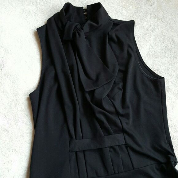 J cooper lbd, w/neck tie and back zip - Picture 2 of 5